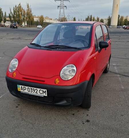 Красный Дэу Матиз, объемом двигателя 0.8 л и пробегом 57 тыс. км за 2550 $, фото 1 на Automoto.ua
