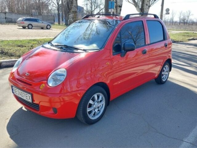 Красный Дэу Матиз, объемом двигателя 0.8 л и пробегом 50 тыс. км за 2800 $, фото 1 на Automoto.ua