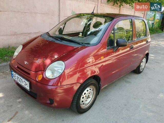 Красный Дэу Матиз, объемом двигателя 0.8 л и пробегом 220 тыс. км за 2100 $, фото 1 на Automoto.ua