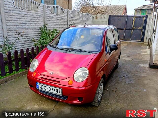 Красный Дэу Матиз, объемом двигателя 0.8 л и пробегом 600 тыс. км за 2500 $, фото 1 на Automoto.ua