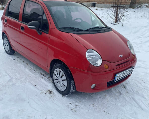 Красный Дэу Матиз, объемом двигателя 0.8 л и пробегом 131 тыс. км за 2500 $, фото 1 на Automoto.ua