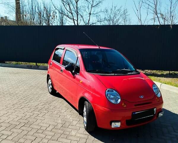 Червоний Деу Матіз, об'ємом двигуна 0.8 л та пробігом 48 тис. км за 3300 $, фото 1 на Automoto.ua