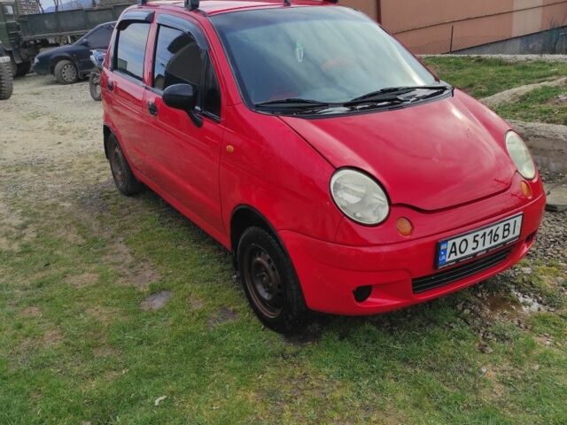Красный Дэу Матиз, объемом двигателя 0.8 л и пробегом 111 тыс. км за 1300 $, фото 1 на Automoto.ua