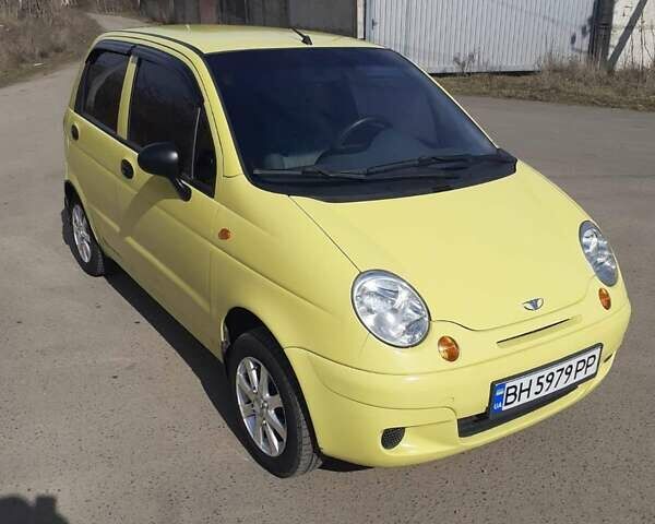 Жовтий Деу Матіз, об'ємом двигуна 8 л та пробігом 146 тис. км за 2700 $, фото 1 на Automoto.ua