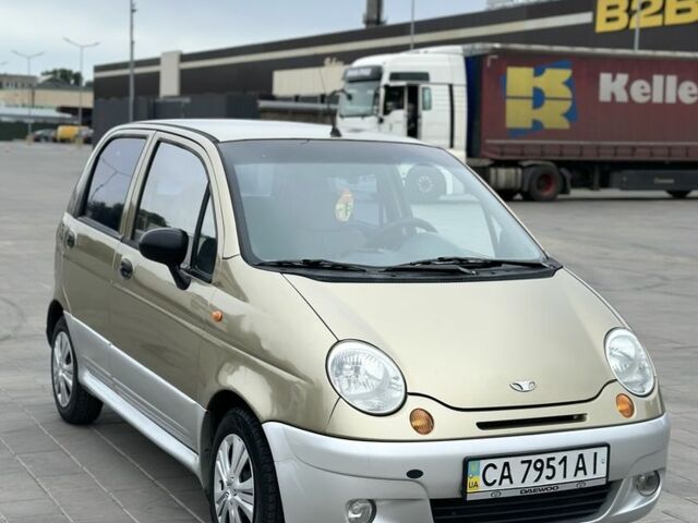Желтый Дэу Матиз, объемом двигателя 1 л и пробегом 166 тыс. км за 2100 $, фото 1 на Automoto.ua