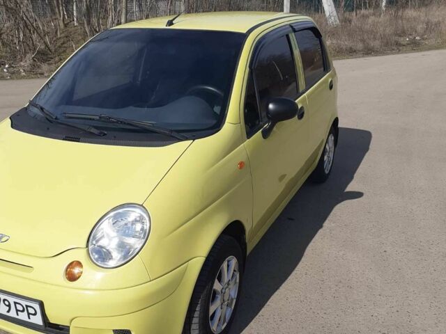Жовтий Деу Матіз, об'ємом двигуна 0.8 л та пробігом 146 тис. км за 2700 $, фото 1 на Automoto.ua