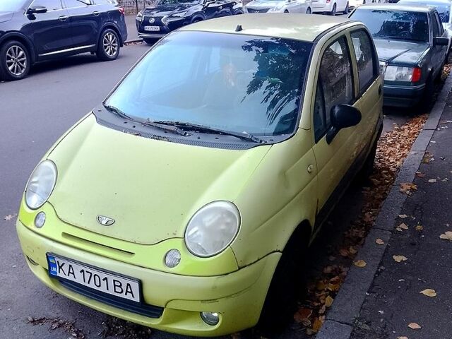 Желтый Дэу Матиз, объемом двигателя 0.8 л и пробегом 200 тыс. км за 1200 $, фото 1 на Automoto.ua