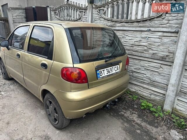 Желтый Дэу Матиз, объемом двигателя 0.8 л и пробегом 185 тыс. км за 1600 $, фото 1 на Automoto.ua