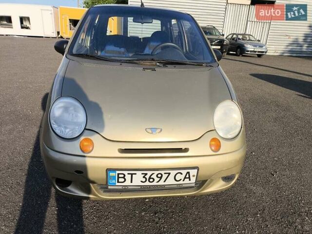 Желтый Дэу Матиз, объемом двигателя 0.8 л и пробегом 182 тыс. км за 1800 $, фото 1 на Automoto.ua