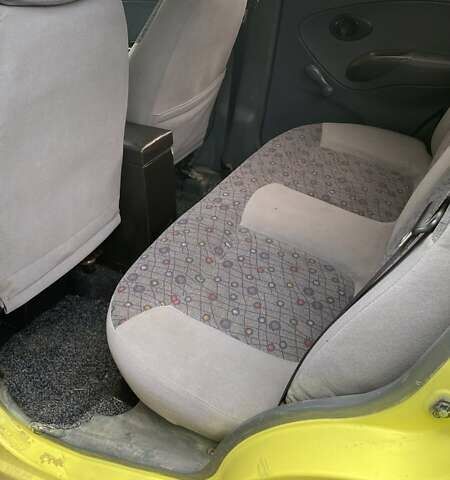 Жовтий Деу Матіз, об'ємом двигуна 0.8 л та пробігом 110 тис. км за 2100 $, фото 1 на Automoto.ua