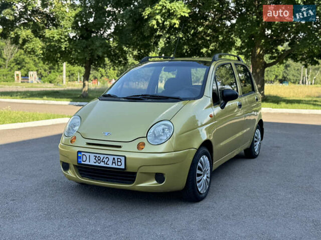 Желтый Дэу Матиз, объемом двигателя 0.8 л и пробегом 112 тыс. км за 2499 $, фото 1 на Automoto.ua