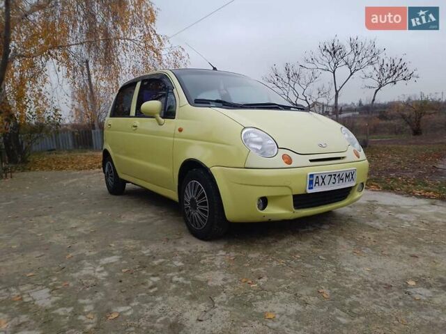 Желтый Дэу Матиз, объемом двигателя 0.8 л и пробегом 103 тыс. км за 2700 $, фото 1 на Automoto.ua