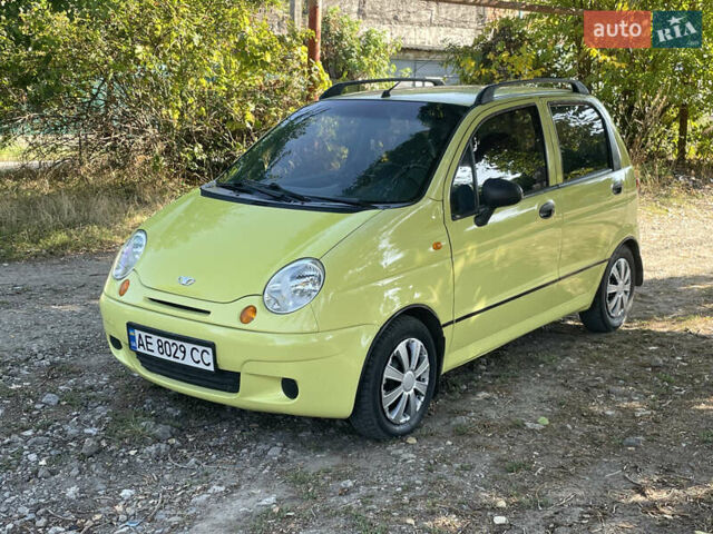 Желтый Дэу Матиз, объемом двигателя 0.8 л и пробегом 149 тыс. км за 3100 $, фото 1 на Automoto.ua