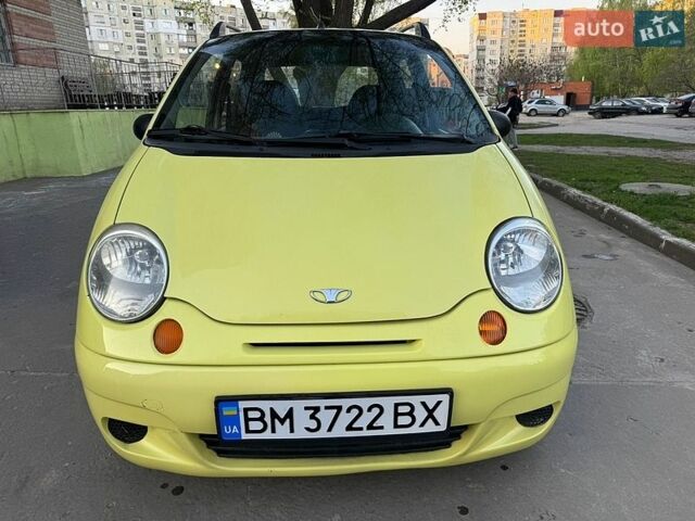 Желтый Дэу Матиз, объемом двигателя 0.8 л и пробегом 150 тыс. км за 1350 $, фото 1 на Automoto.ua