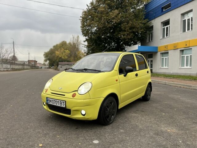 Желтый Дэу Матиз, объемом двигателя 0.8 л и пробегом 115 тыс. км за 2400 $, фото 1 на Automoto.ua