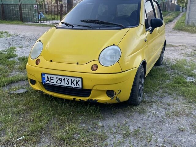 Желтый Дэу Матиз, объемом двигателя 0.8 л и пробегом 150 тыс. км за 1550 $, фото 1 на Automoto.ua