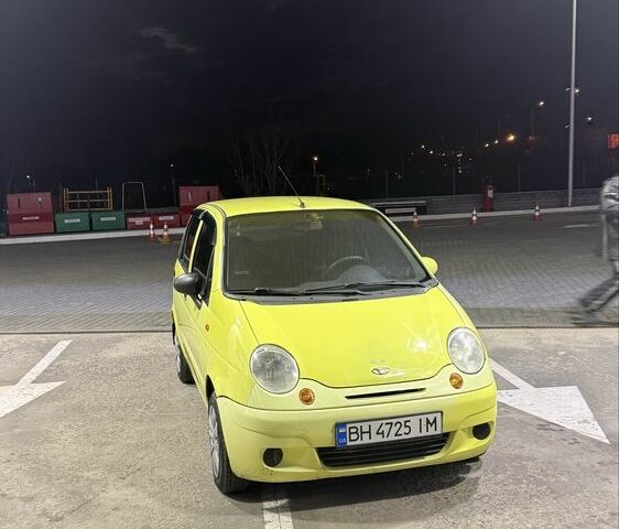 Желтый Дэу Матиз, объемом двигателя 0.8 л и пробегом 80 тыс. км за 2700 $, фото 1 на Automoto.ua