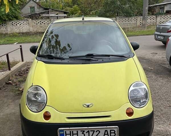 Желтый Дэу Матиз, объемом двигателя 0.8 л и пробегом 120 тыс. км за 1500 $, фото 1 на Automoto.ua