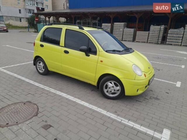 Желтый Дэу Матиз, объемом двигателя 0.8 л и пробегом 117 тыс. км за 1850 $, фото 1 на Automoto.ua