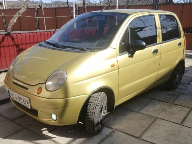 Желтый Дэу Матиз, объемом двигателя 0.8 л и пробегом 500 тыс. км за 2500 $, фото 1 на Automoto.ua