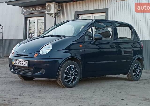Синій Деу Матіз, об'ємом двигуна 0.8 л та пробігом 130 тис. км за 1750 $, фото 1 на Automoto.ua