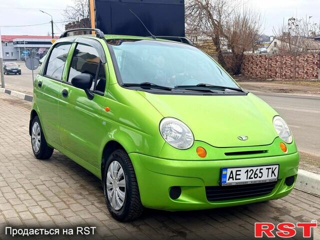 Зеленый Дэу Матиз, объемом двигателя 0.8 л и пробегом 730 тыс. км за 3300 $, фото 1 на Automoto.ua