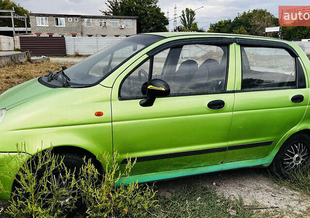 Зеленый Дэу Матиз, объемом двигателя 0.8 л и пробегом 130 тыс. км за 2000 $, фото 1 на Automoto.ua