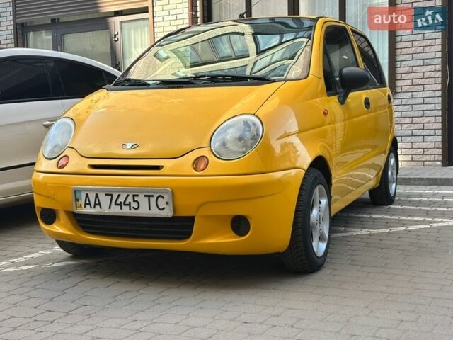 Помаранчевий Деу Матіз, об'ємом двигуна 0.8 л та пробігом 213 тис. км за 2000 $, фото 1 на Automoto.ua