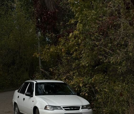 Белый Дэу Нексия, объемом двигателя 1.6 л и пробегом 45 тыс. км за 3096 $, фото 1 на Automoto.ua