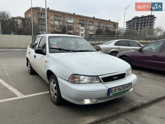 Белый Дэу Нексия, объемом двигателя 1.5 л и пробегом 267 тыс. км за 1250 $, фото 1 на Automoto.ua