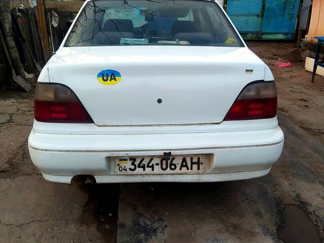 Белый Дэу Нексия, объемом двигателя 1.5 л и пробегом 0 тыс. км за 1000 $, фото 1 на Automoto.ua