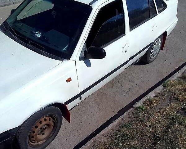 Білий Деу Нексія, об'ємом двигуна 1.5 л та пробігом 250 тис. км за 480 $, фото 1 на Automoto.ua