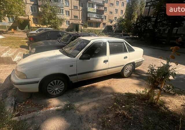 Білий Деу Нексія, об'ємом двигуна 1.5 л та пробігом 280 тис. км за 1400 $, фото 1 на Automoto.ua