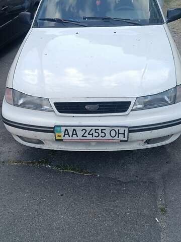 Белый Дэу Нексия, объемом двигателя 1.5 л и пробегом 225 тыс. км за 700 $, фото 1 на Automoto.ua