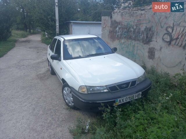 Белый Дэу Нексия, объемом двигателя 1.5 л и пробегом 200 тыс. км за 1899 $, фото 1 на Automoto.ua