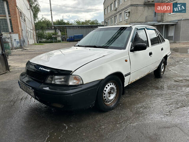 Белый Дэу Нексия, объемом двигателя 1.5 л и пробегом 262 тыс. км за 1100 $, фото 1 на Automoto.ua