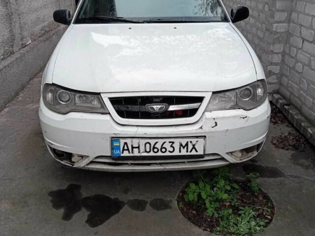 Белый Дэу Нексия, объемом двигателя 1.5 л и пробегом 190 тыс. км за 691 $, фото 1 на Automoto.ua