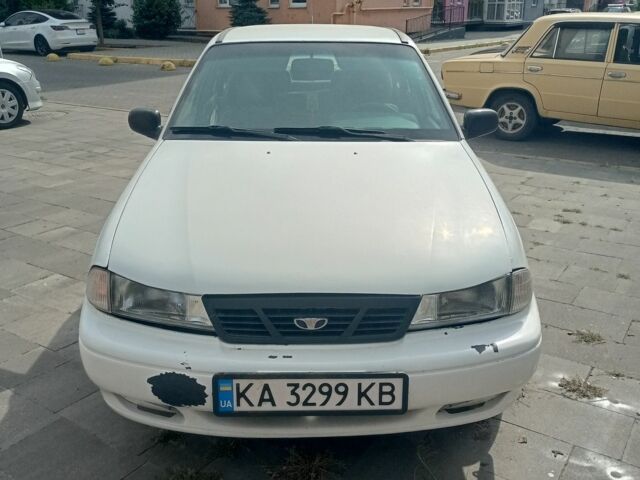 Белый Дэу Нексия, объемом двигателя 1.5 л и пробегом 342 тыс. км за 1400 $, фото 1 на Automoto.ua