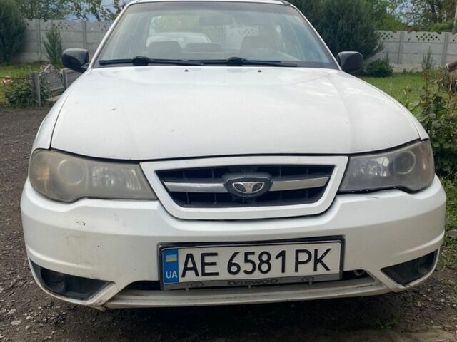 Белый Дэу Нексия, объемом двигателя 1.5 л и пробегом 110 тыс. км за 2300 $, фото 1 на Automoto.ua