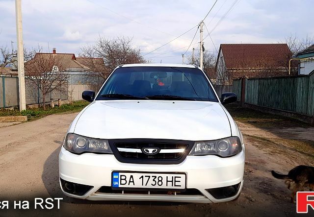 Білий Деу Нексія, об'ємом двигуна 1.5 л та пробігом 104 тис. км за 2700 $, фото 1 на Automoto.ua