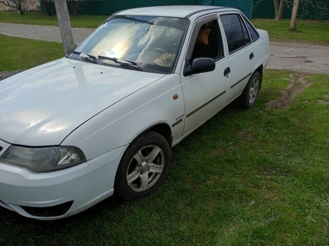 Білий Деу Нексія, об'ємом двигуна 0 л та пробігом 23 тис. км за 1400 $, фото 1 на Automoto.ua