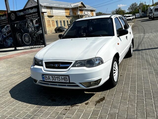 Білий Деу Нексія, об'ємом двигуна 1.5 л та пробігом 132 тис. км за 3000 $, фото 1 на Automoto.ua