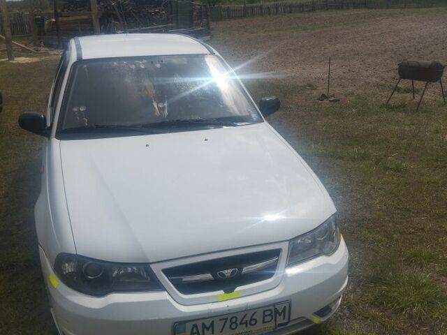 Белый Дэу Нексия, объемом двигателя 1.6 л и пробегом 137 тыс. км за 2558 $, фото 1 на Automoto.ua