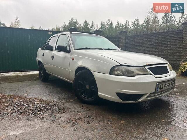Білий Деу Нексія, об'ємом двигуна 1.6 л та пробігом 180 тис. км за 1200 $, фото 1 на Automoto.ua