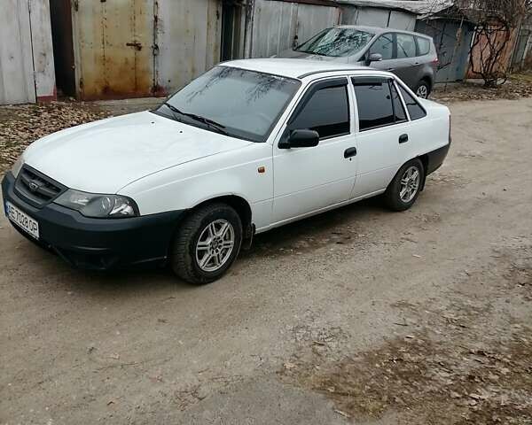 Білий Деу Нексія, об'ємом двигуна 1.5 л та пробігом 145 тис. км за 2200 $, фото 1 на Automoto.ua