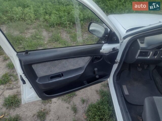Белый Дэу Нексия, объемом двигателя 1.6 л и пробегом 88 тыс. км за 1700 $, фото 1 на Automoto.ua