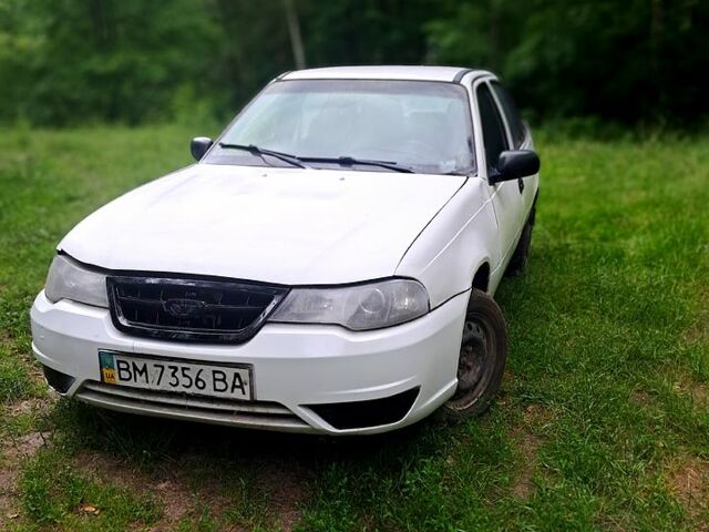 Дэу Нексия 2012 в Тростянец на Automoto.ua Белый Дэу Нексия, объемом двигателя 1.5 л и пробегом 258 тыс. км за 1400 $, фото 1 на Automoto.ua