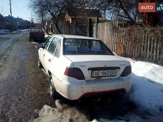 Белый Дэу Нексия, объемом двигателя 1.5 л и пробегом 450 тыс. км за 1600 $, фото 1 на Automoto.ua