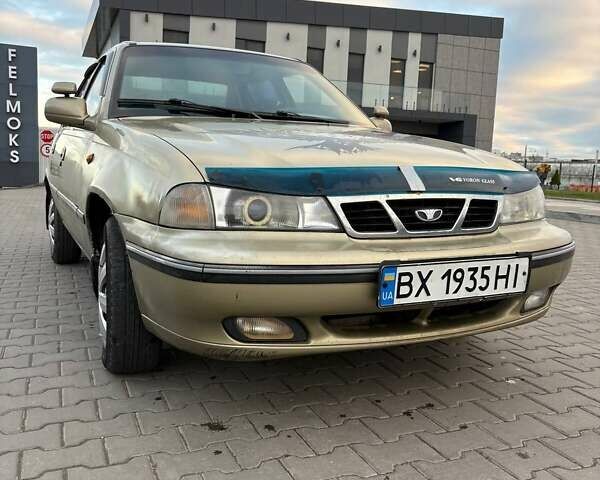 Бежевый Дэу Нексия, объемом двигателя 1.5 л и пробегом 273 тыс. км за 1150 $, фото 1 на Automoto.ua