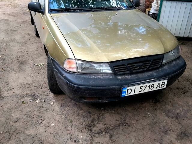 Бежевий Деу Нексія, об'ємом двигуна 1.5 л та пробігом 180 тис. км за 1000 $, фото 1 на Automoto.ua